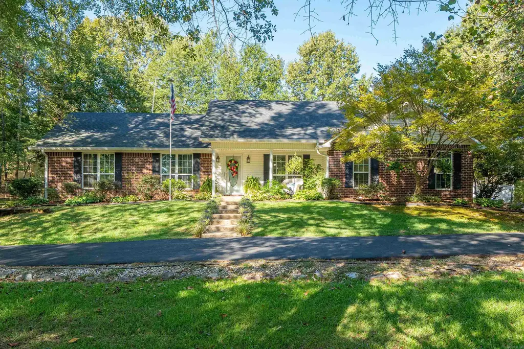 290 Whispering Winds Dr, Traskwood