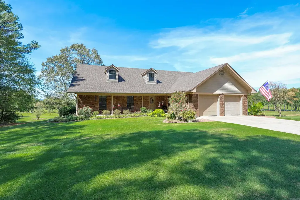65 Golf Course Road, Glenwood