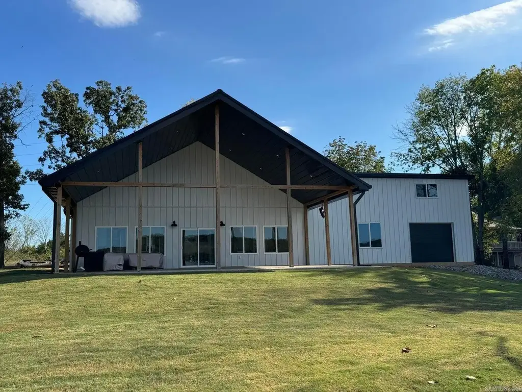1357 E Tri Lakes Drive, Horseshoe Bend