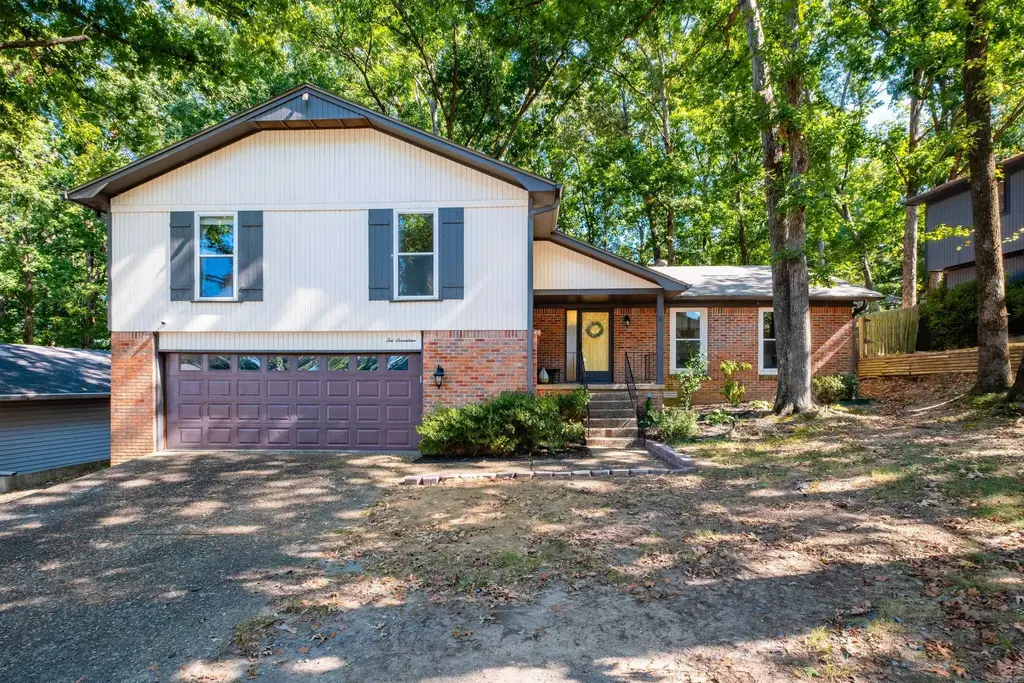 1017 Kings Mountain Drive, Little Rock