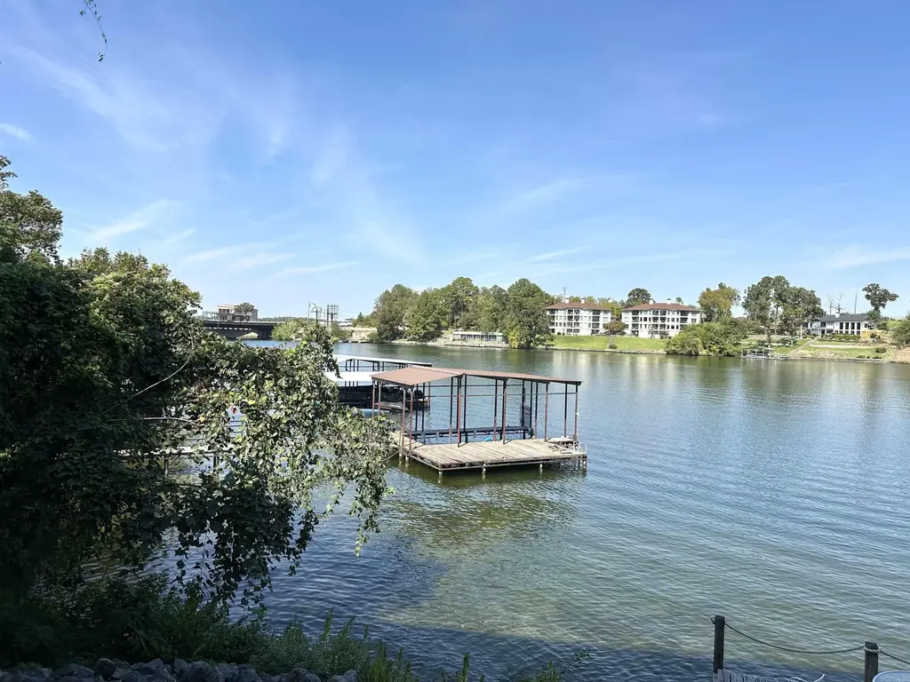 117 Lookout Pt Point, Hot Springs