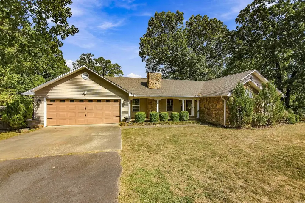6720 Foxrun East End Drive, Mabelvale