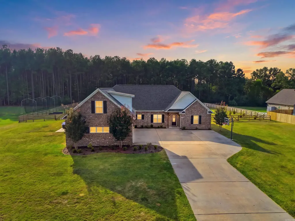 104 Paiger Lane, Greenbrier