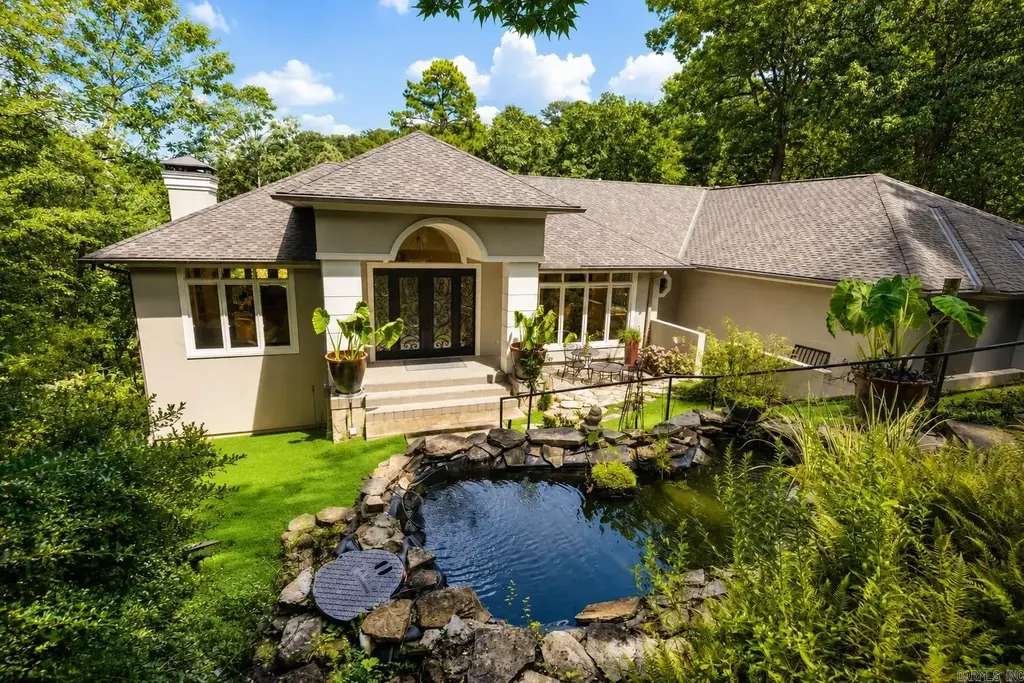 15 Ridgeview Court, Little Rock