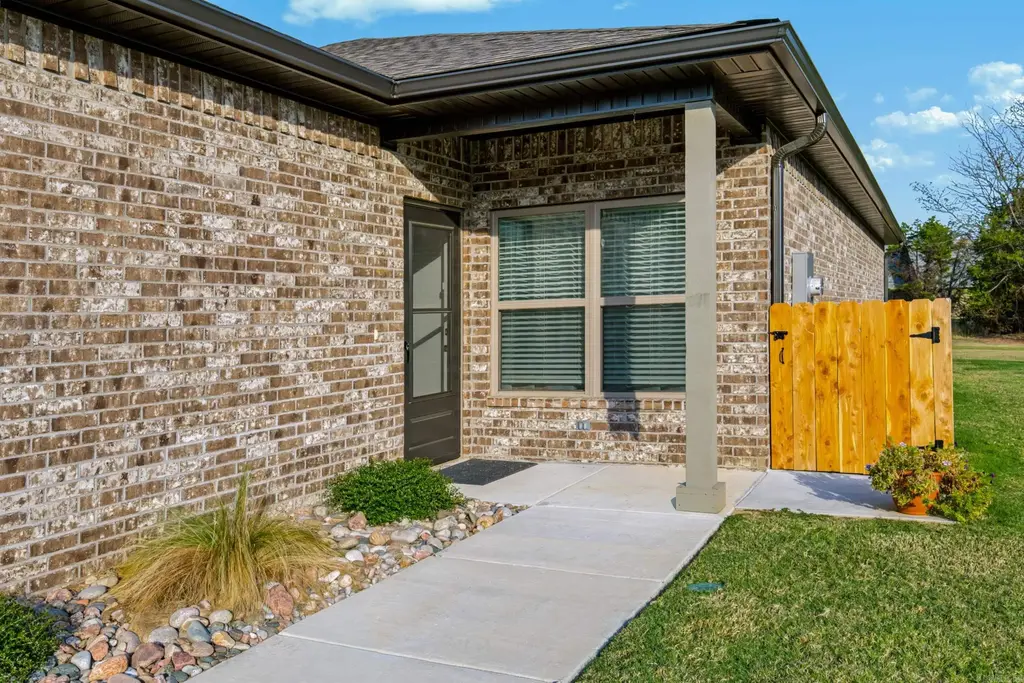 384 Turnberry Ct, Mountain Home