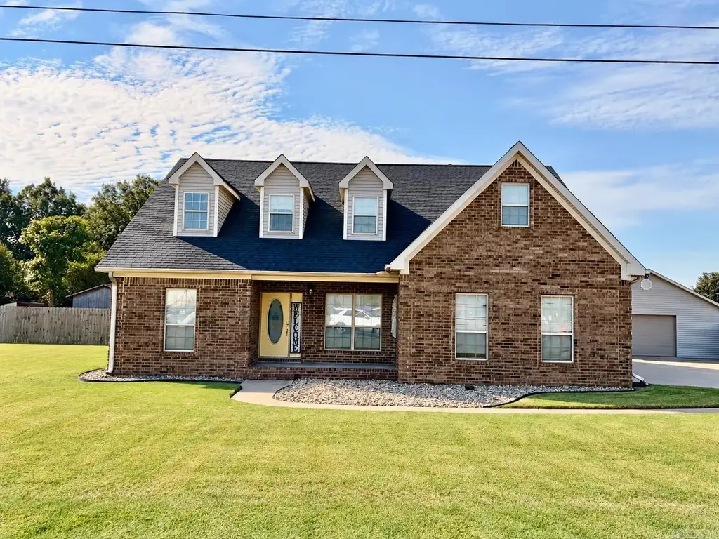 907 W Palm Street, Lonoke