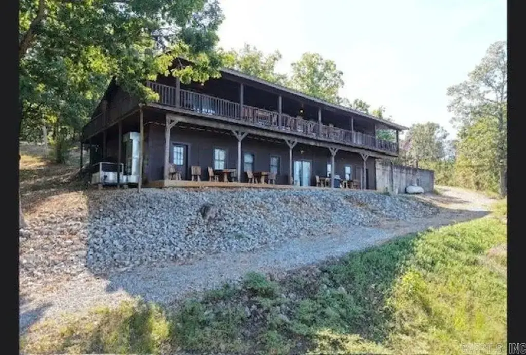 1097 Summitt Road, Pocahontas