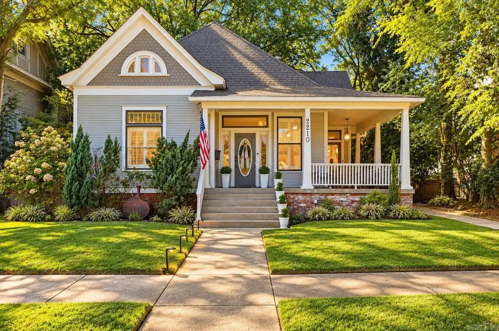 2210 S Izard Street, Little Rock
