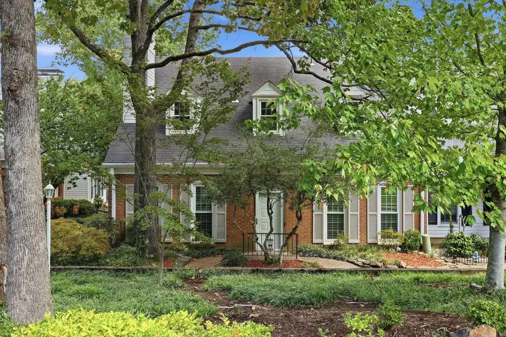 2401 Wentwood Valley Dr, Unit 104, Little Rock