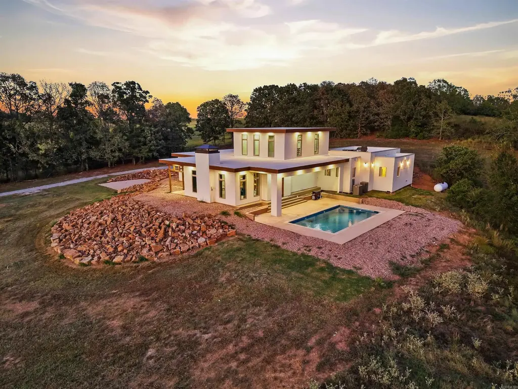 653 Fox Den Road, El Paso