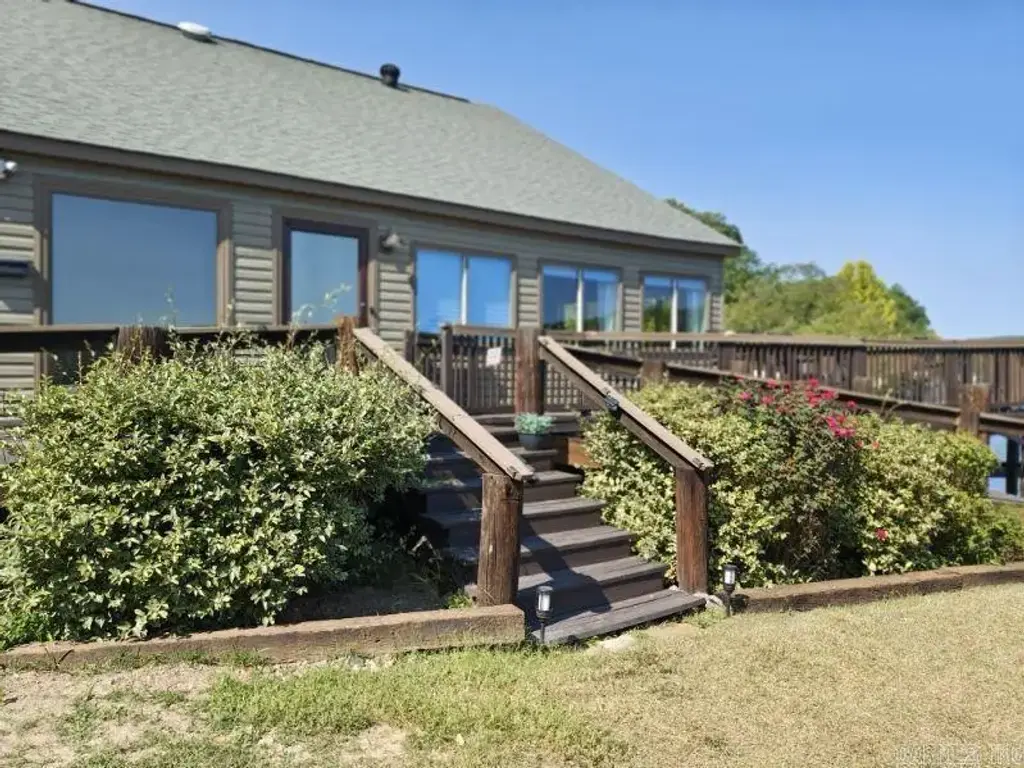 180 Marina Point, Hot Springs