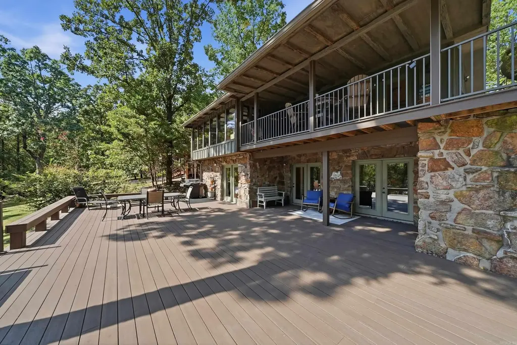 324 Belmont Acres Circle, Tumbling Shoals