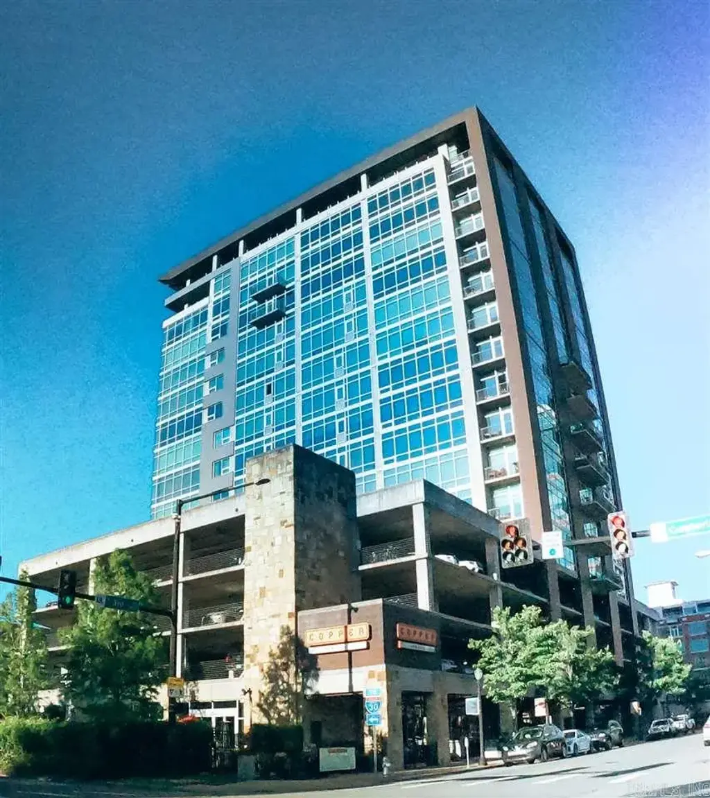 300 E 3rd, Apt #706, Little Rock