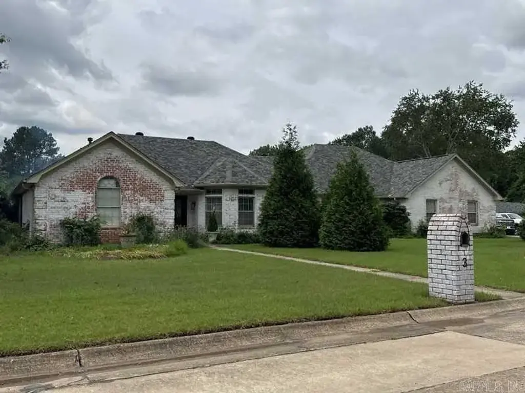 3 Hyde Park Circle, Conway