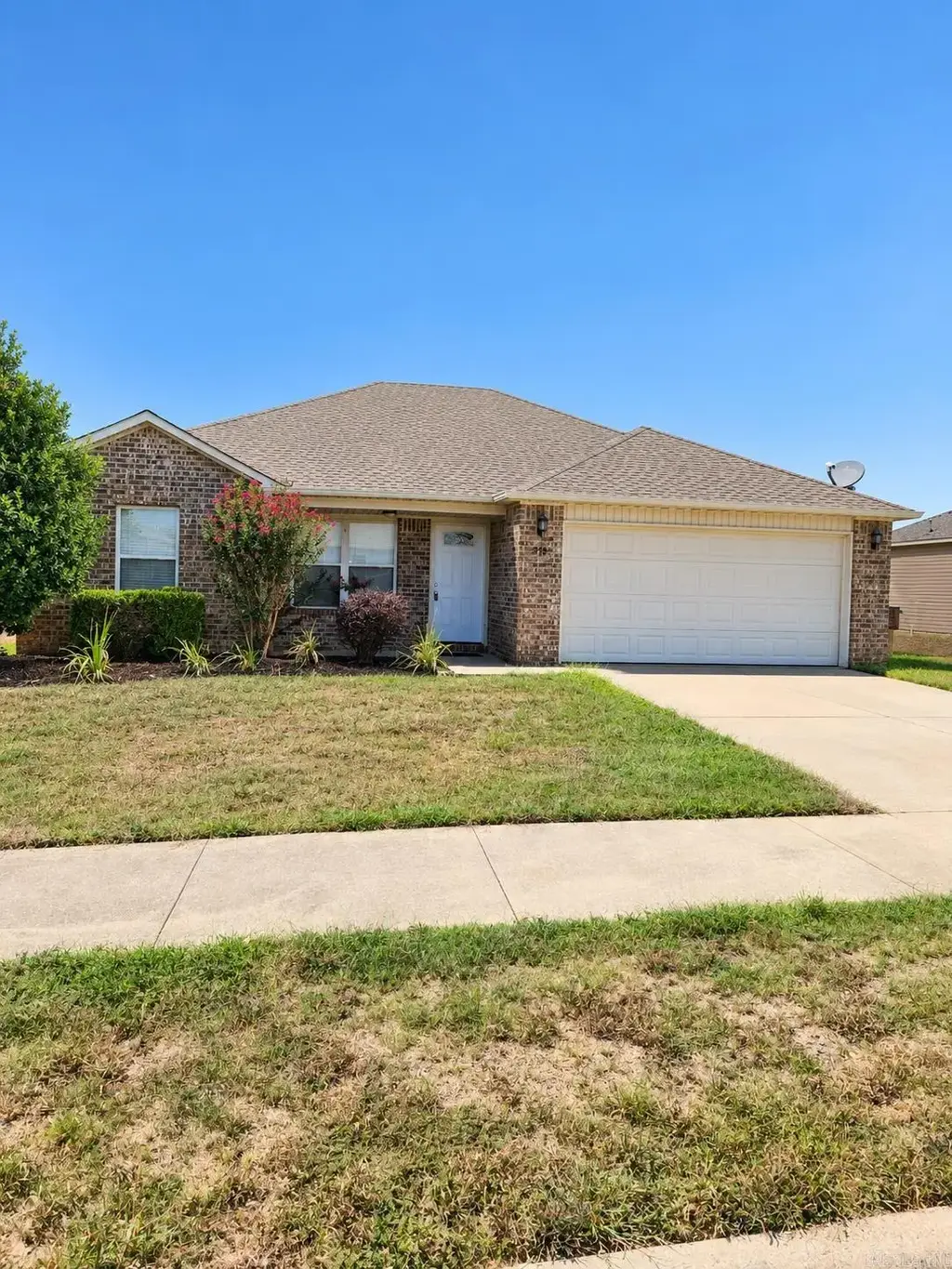6218 Mcpherson Road, Little Rock