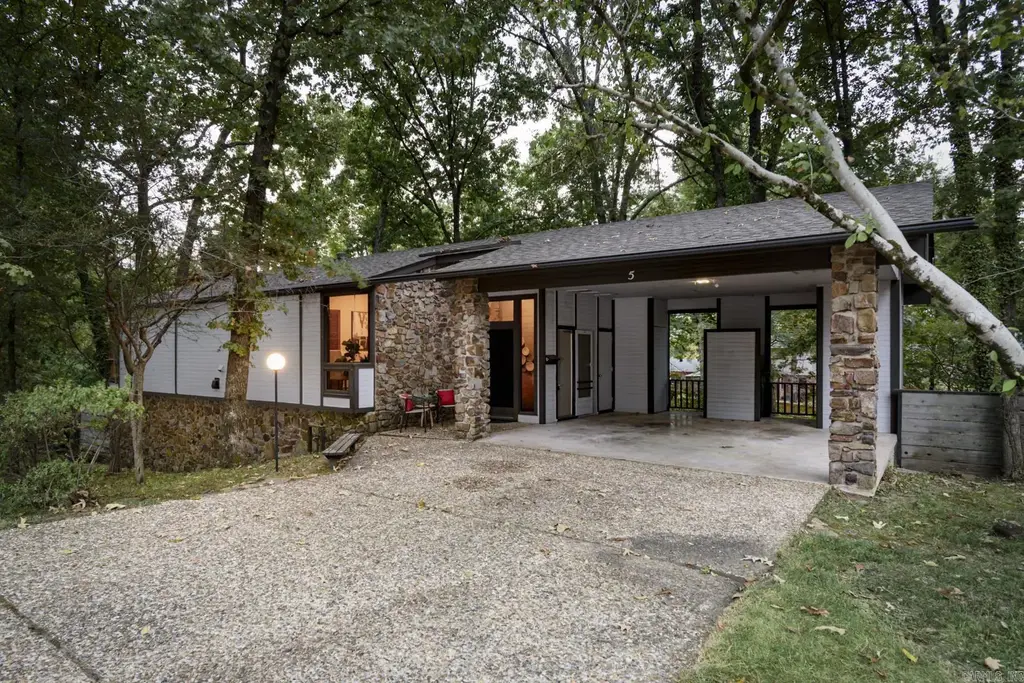 5 Coachlight Circle, Little Rock