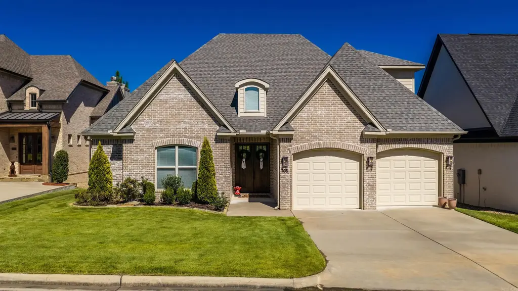 108 Belles Fleurs Boulevard, Little Rock