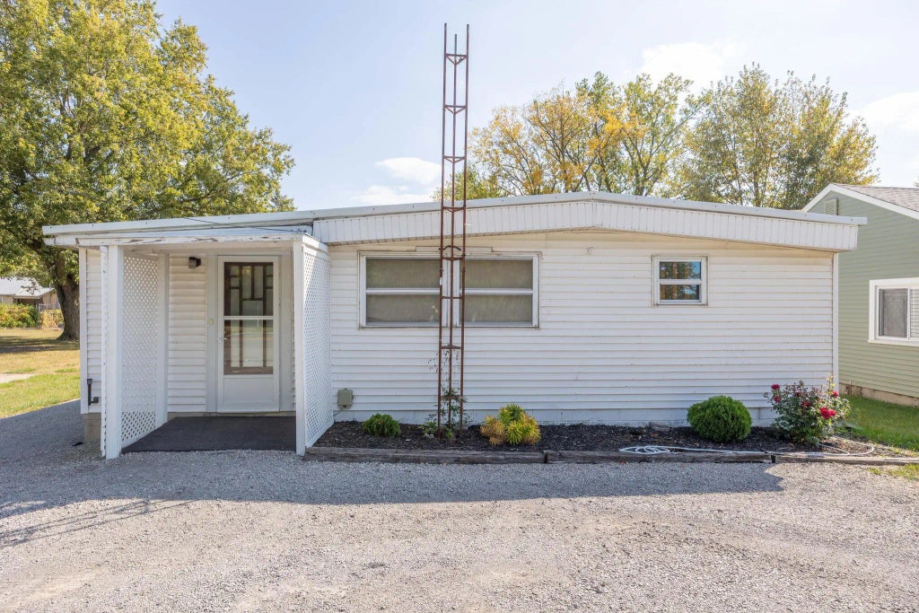 335 S Main Street, Lakeview