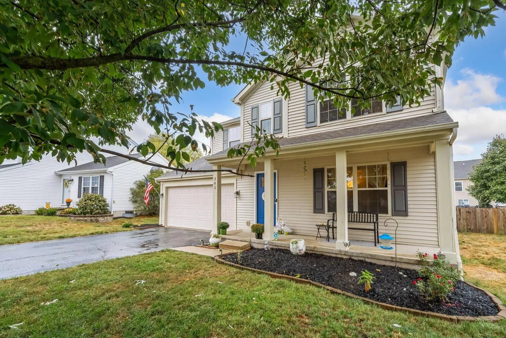 382 Moss Court, Marysville