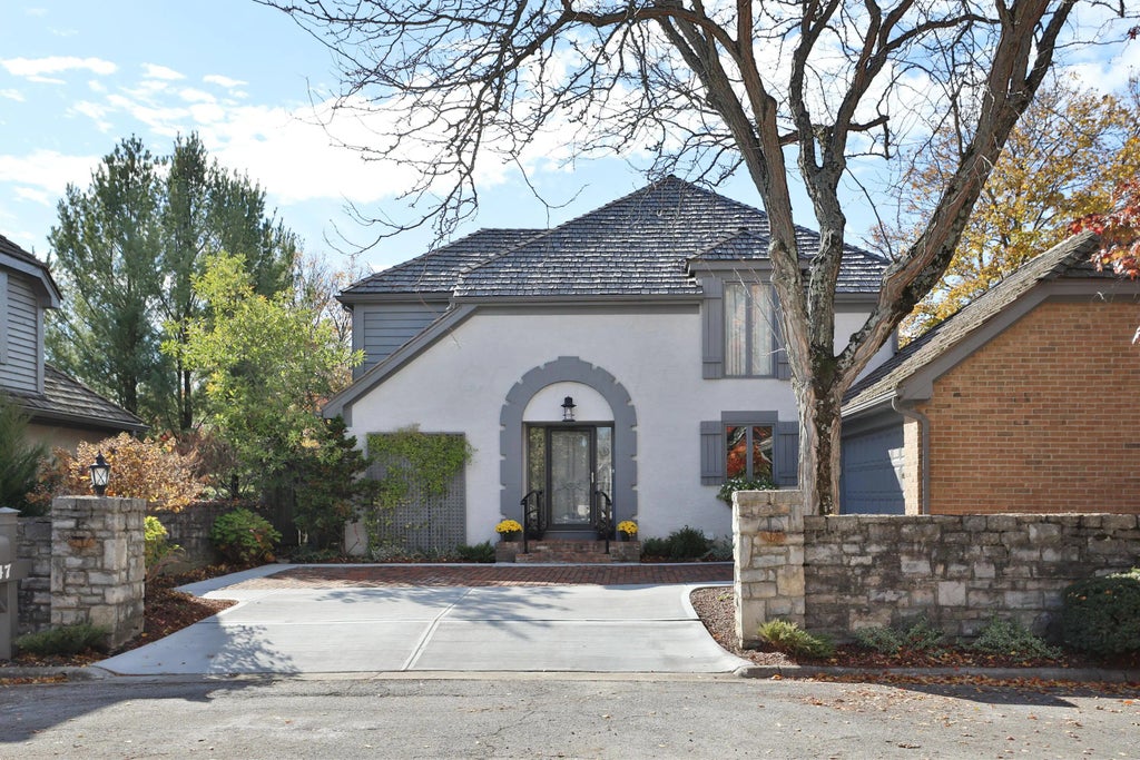 8547 Pitlochry Court, Dublin