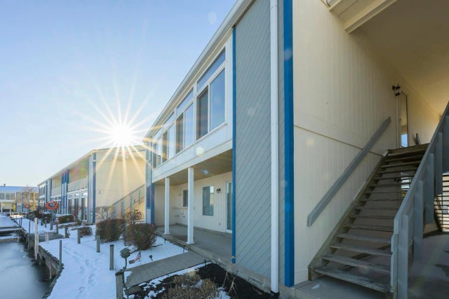 241 Chase Avenue C2u, Russells Point