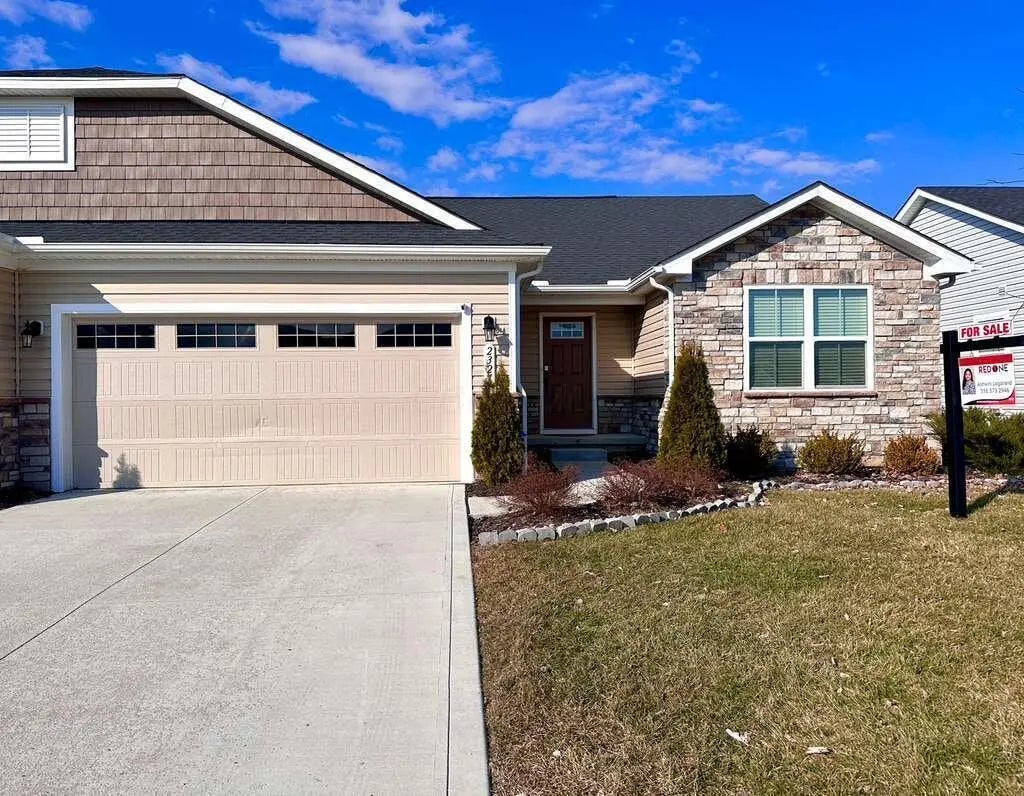 2321 Mcclouds Square, Marysville