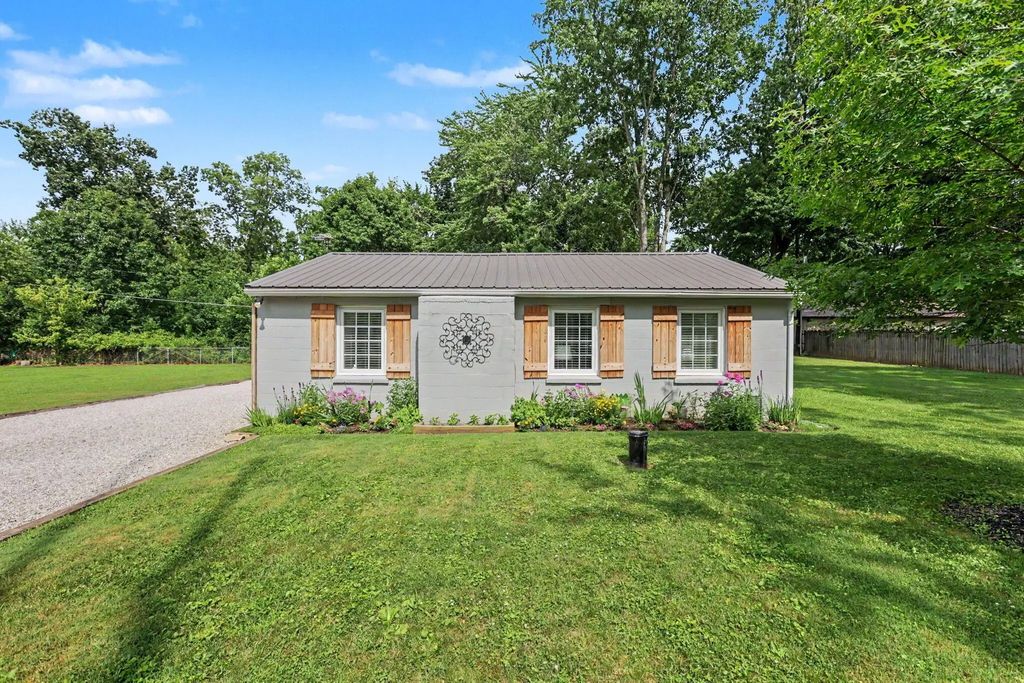 13400 Cedar Road Ne, Thornville