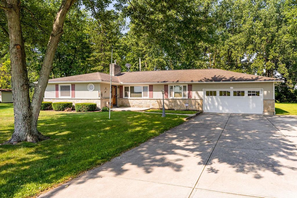 207 Darby Creek Drive, Galloway