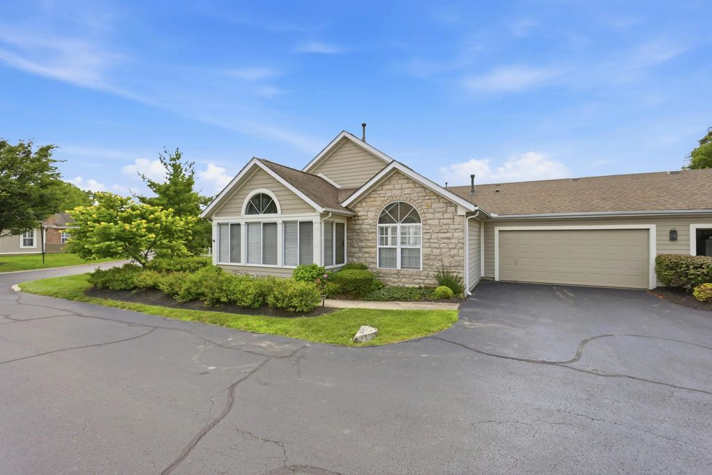 731 Windward Lane, Gahanna