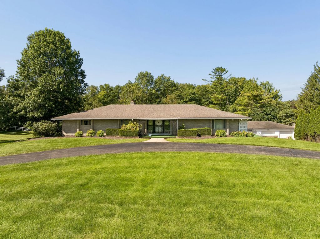 121 Hubbard Road, Galloway