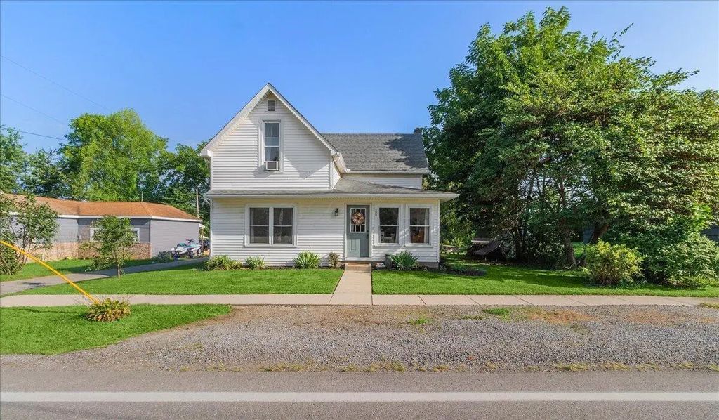 304 W Miami Street, Degraff