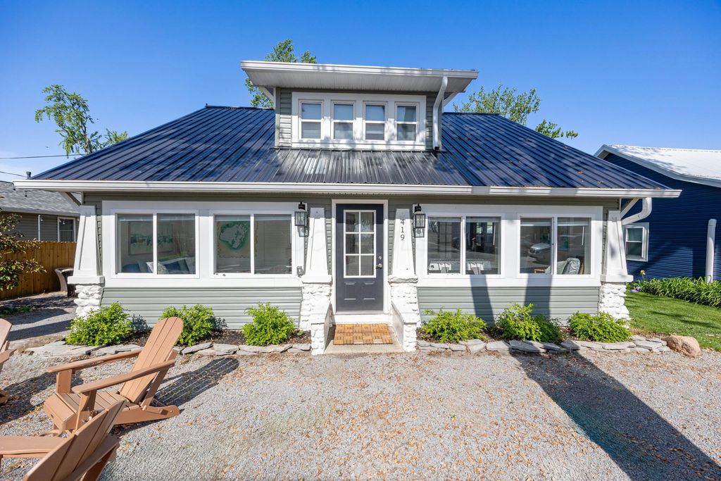 419 Maple Street, Russells Point