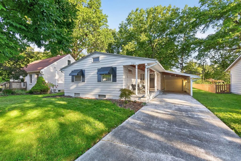 750 W 8th Street, Marysville