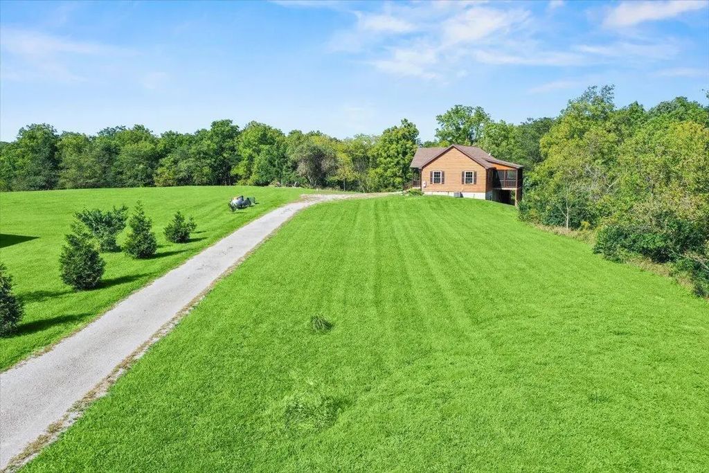4918 Township Road 32 S, West Liberty