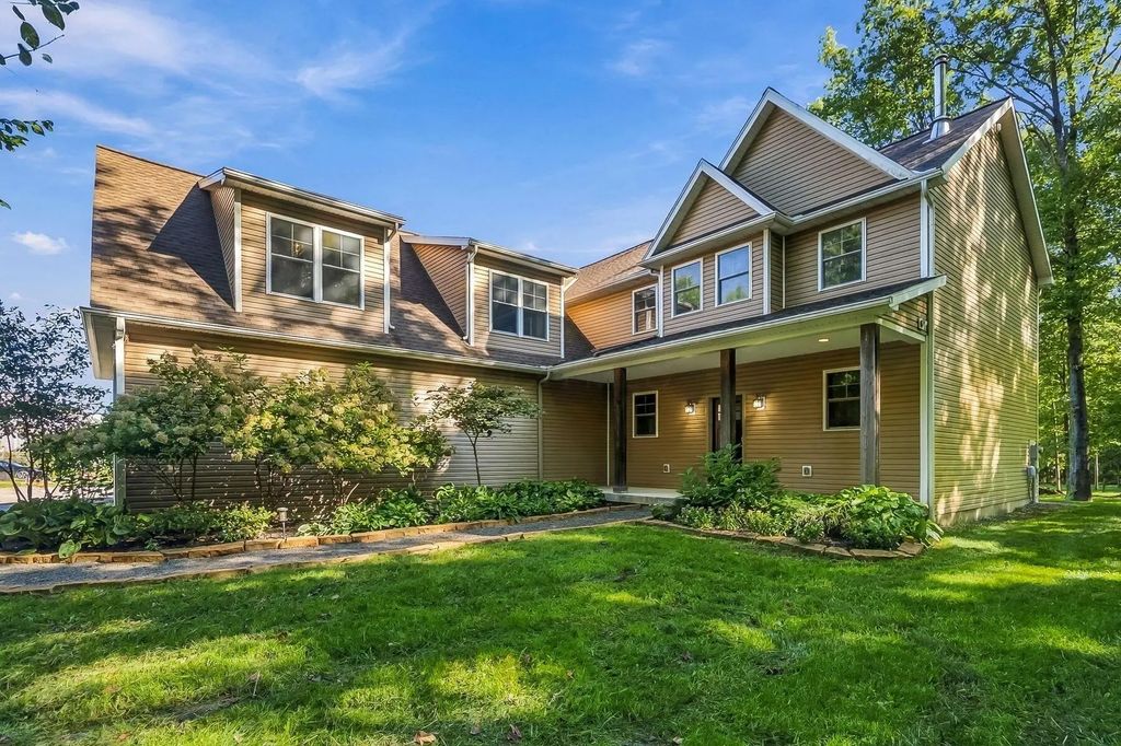 22270 Bear Swamp Road, Marysville