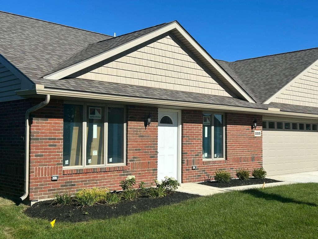 1215 Ashford Drive, Marysville