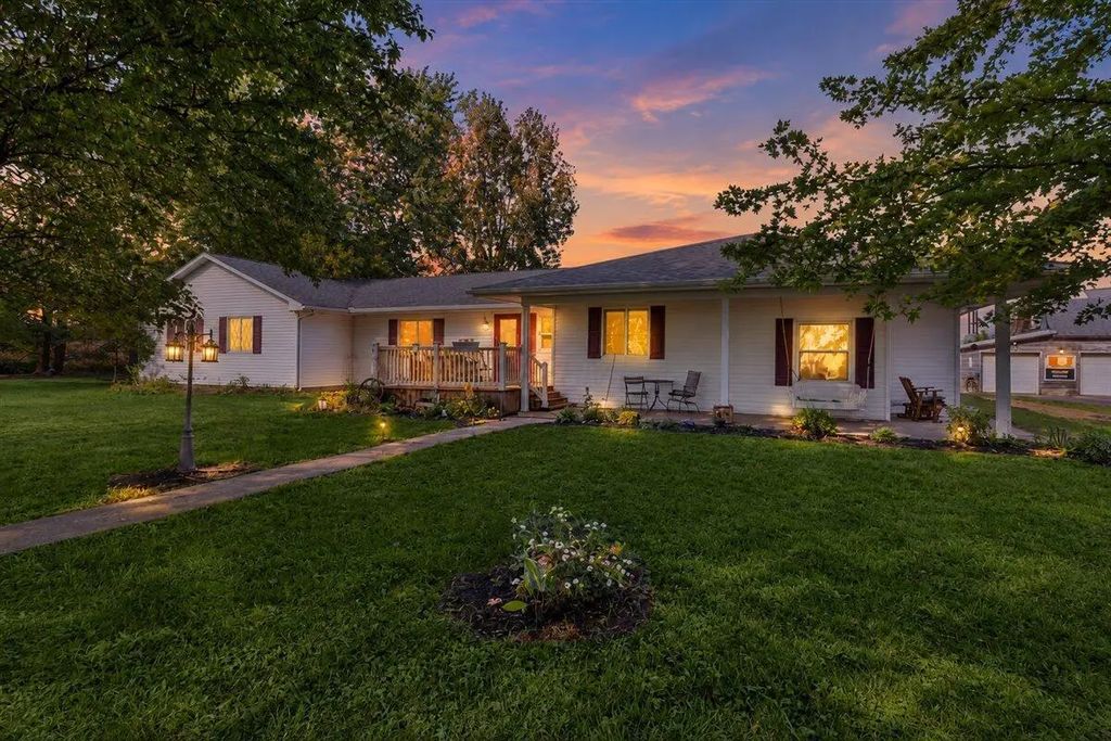 1514 Childrens Home Road, Urbana