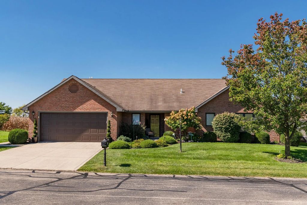 24 Bon Air Bend, Urbana