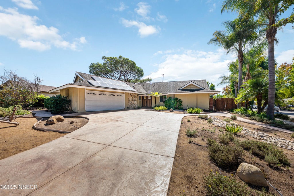 6193 Barrington Drive, Goleta