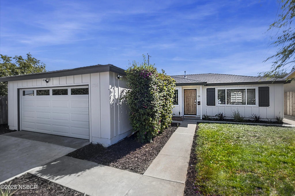 1216 E Lemon Avenue, Lompoc
