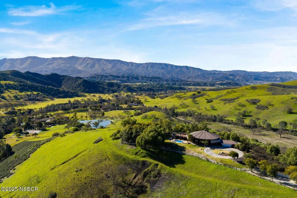 1750 Rambling Oaks Road, Santa Ynez