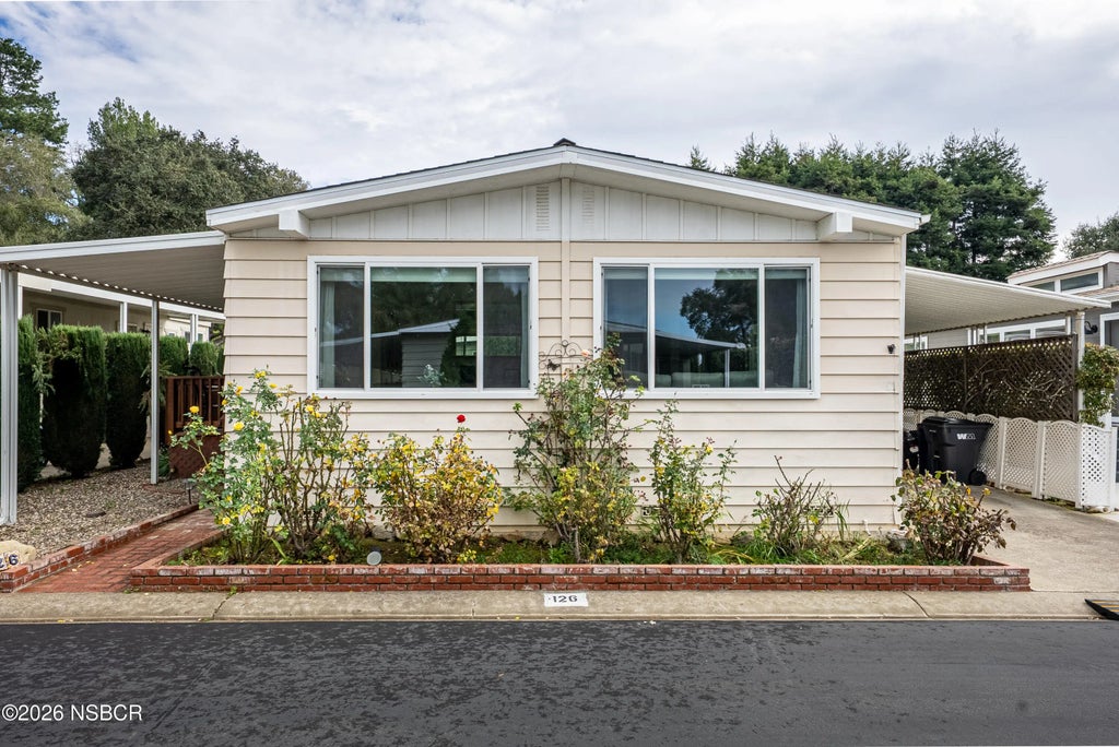 126 Sierra Vista, Solvang