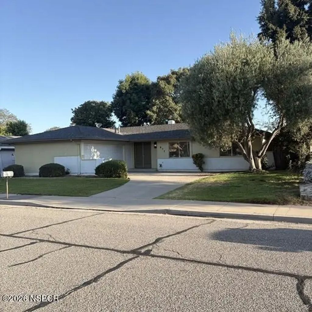 477 Highland Drive, Santa Maria