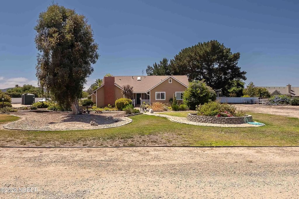 4343 Crew Lane, Santa Maria