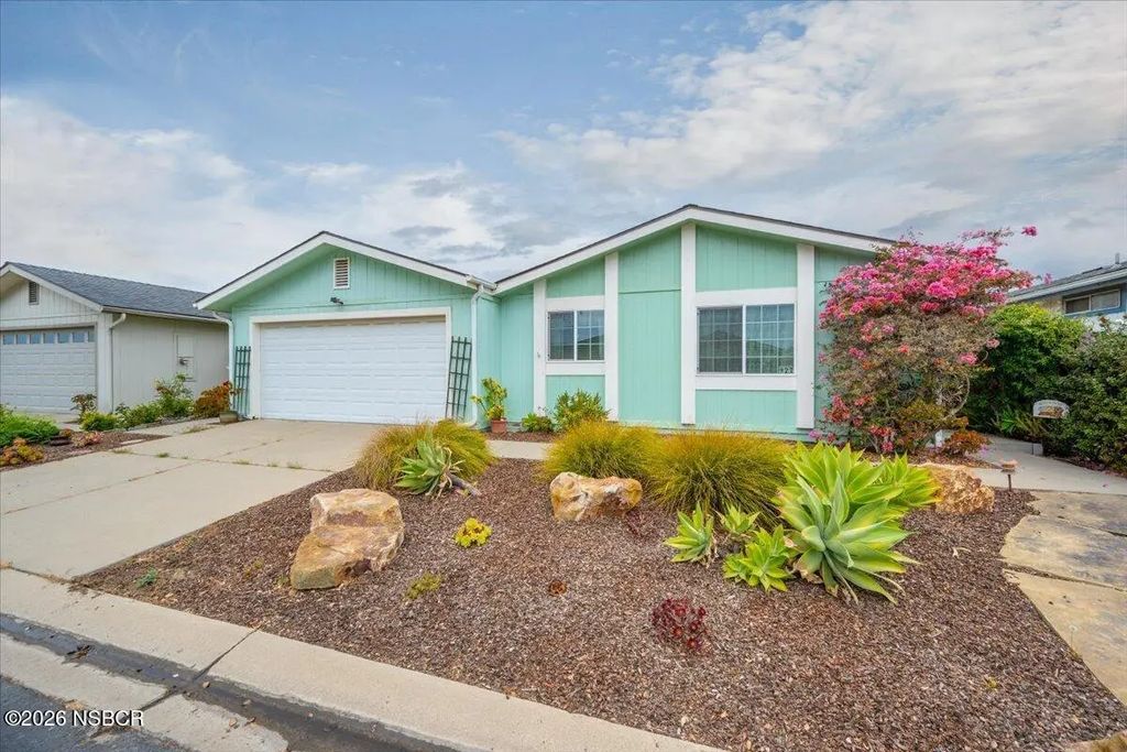 927 Vista Del Rio, Santa Maria