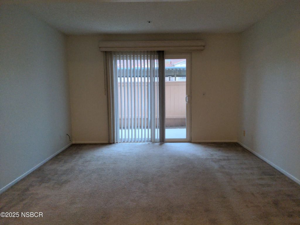 321 E Inger Drive D20, Santa Maria