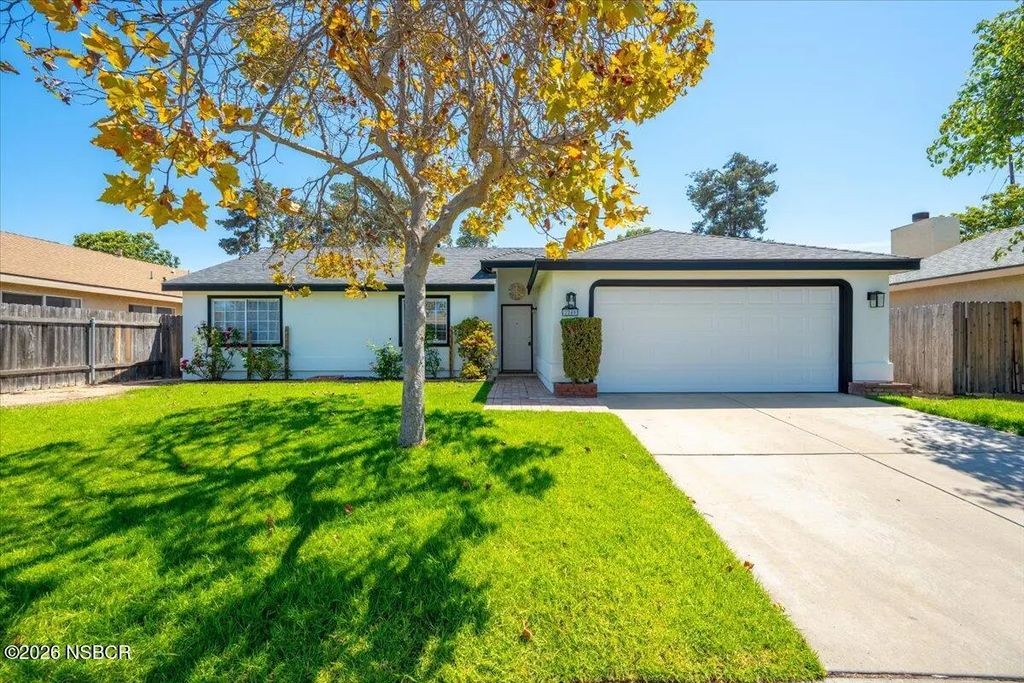 2240 Hanover Way, Santa Maria