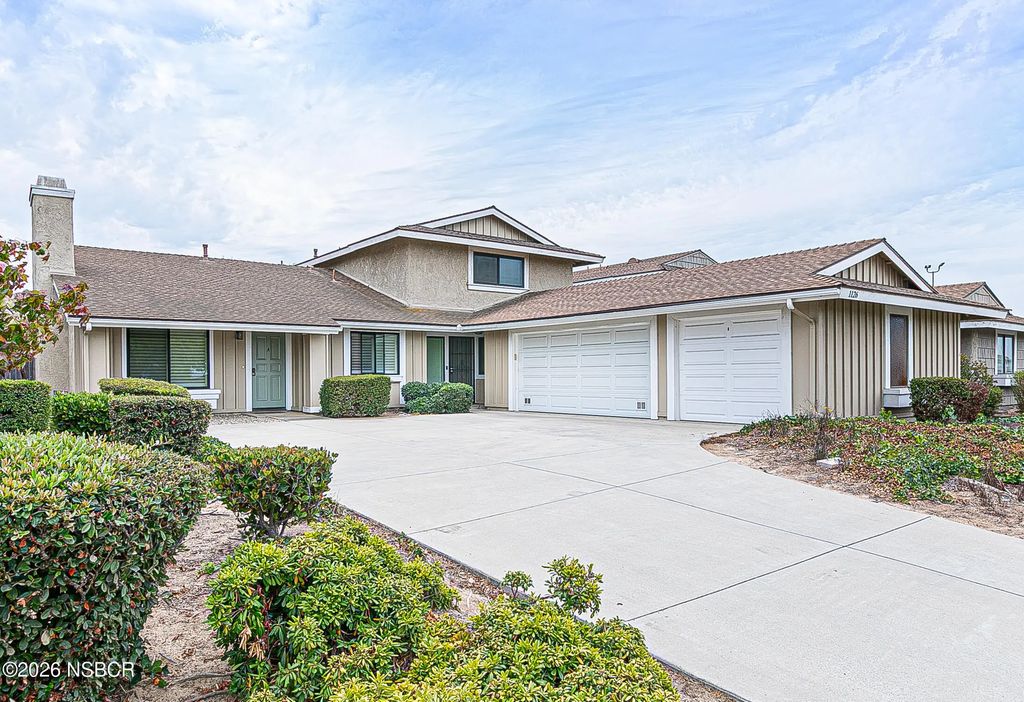 1126 E Foster Road B, Santa Maria