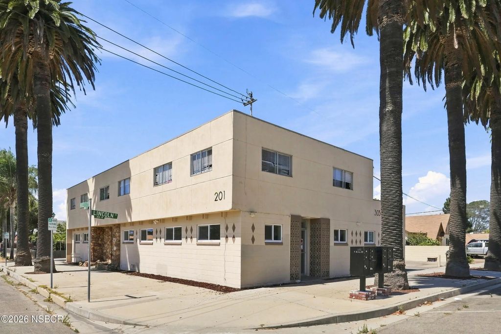 303 N Lincoln N, Santa Maria