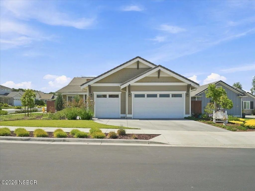 5845 Leaf Springs Place, Santa Maria